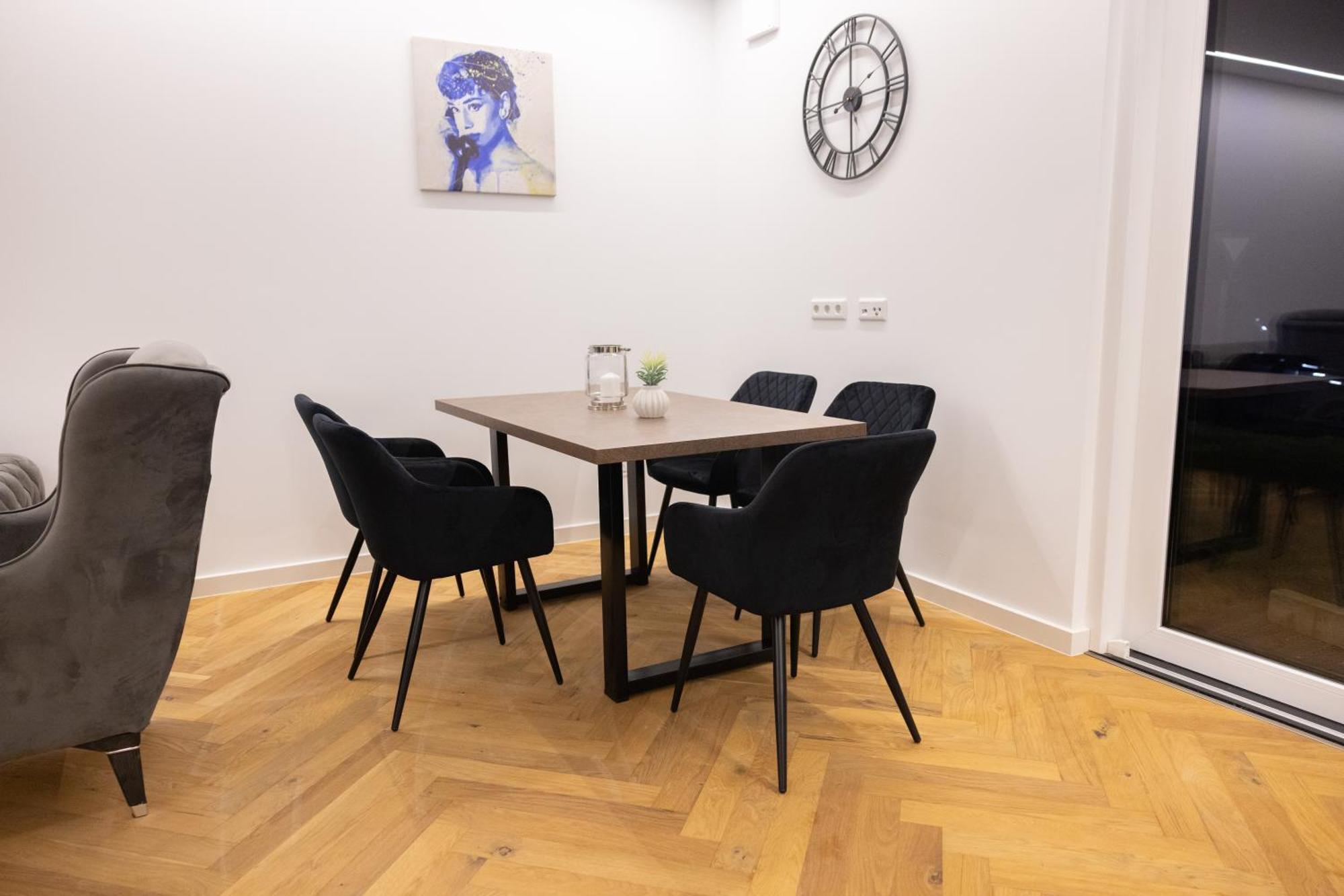 Neubau Apartment Mit Kamin Und Terrasse In Premium Lage Parkplatz Inklusive Билефелд Екстериор снимка